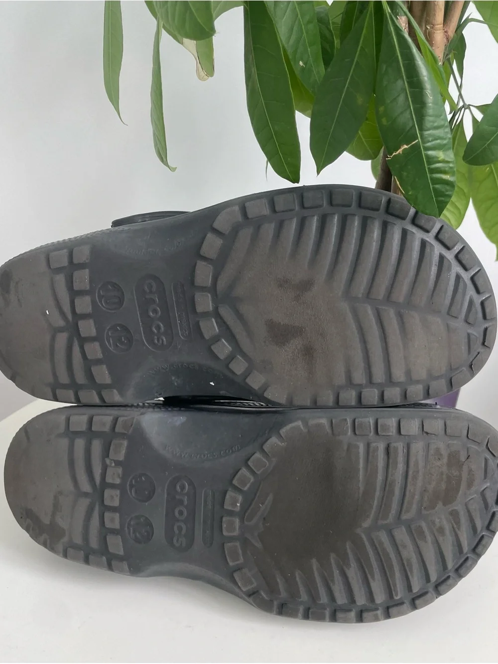 Men Size 10 Crocs Classic Clogs Black Slippers Shoes
